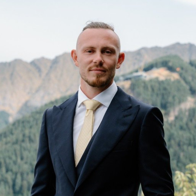 Cale James, Co-Founder and Managing Partner of J2 Capital